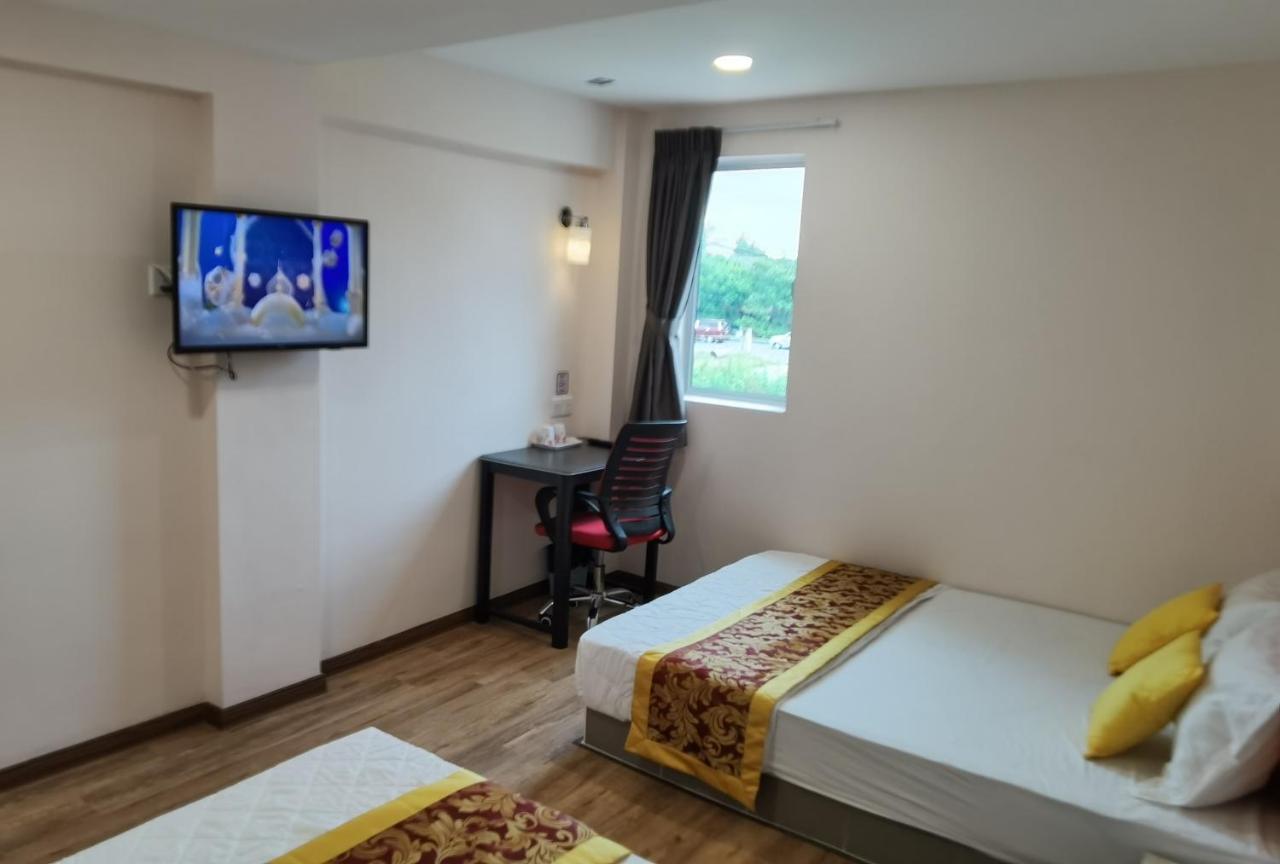 Mornings Hotel スンガイ・プタニ エクステリア 写真